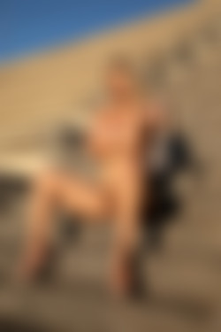 2022phdee/2021-12/[photodromm] 2021-12-26 Brenda - Place of Honor II (x46, 3000px)/Place of Honor II (11).jpeg